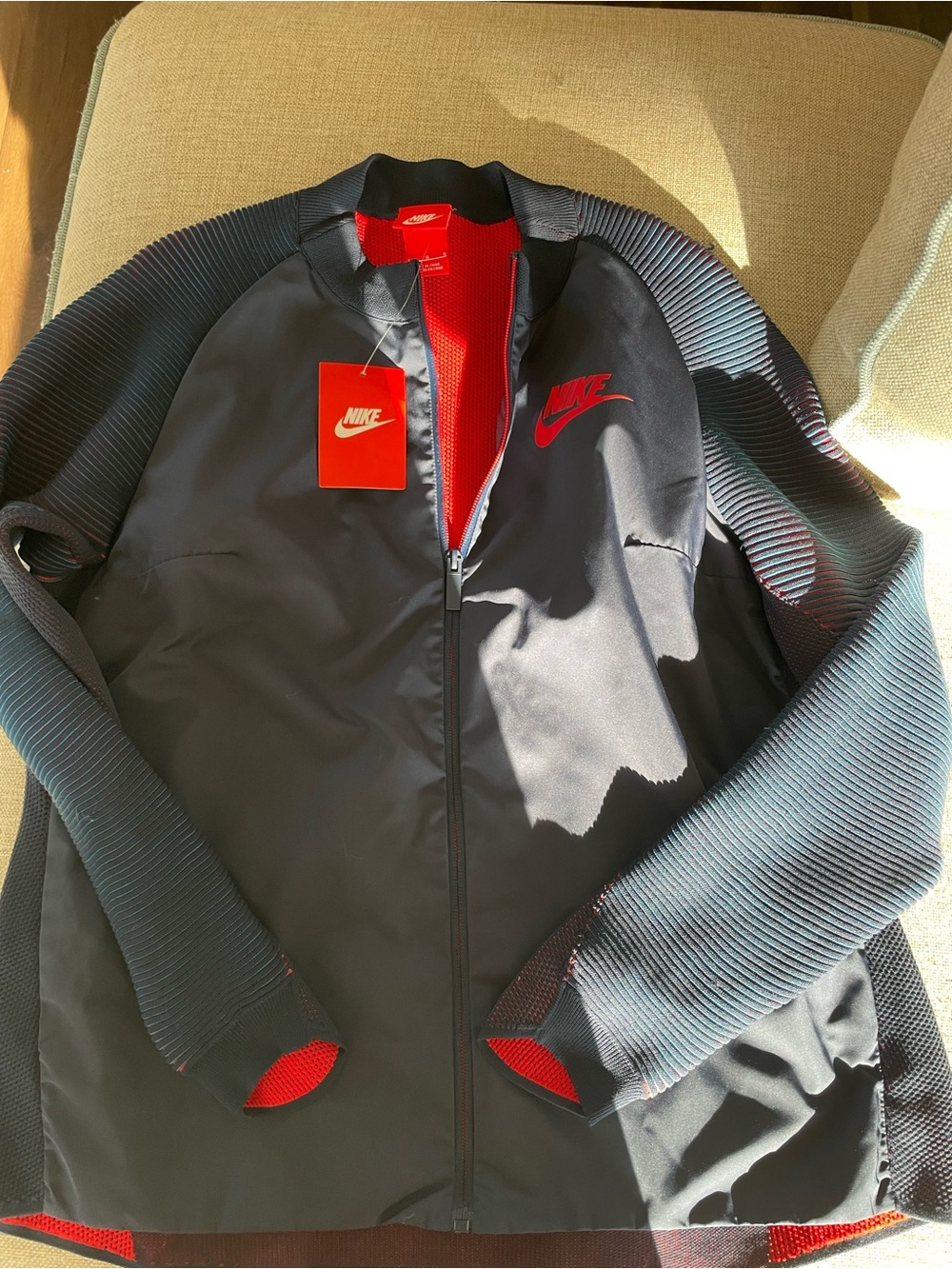 Nike Women's Bomber Jacket in Obsidian and University Red - Picture 4 of 4